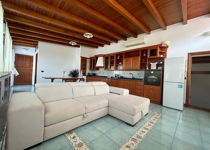 Casa Luna